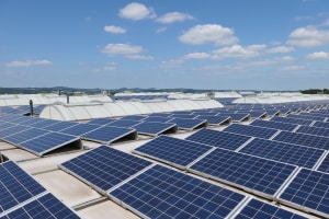 Gutachten Flachdach Photovoltaik Zustandsfeststellung eines Flachdaches mit Photovoltaikanlage